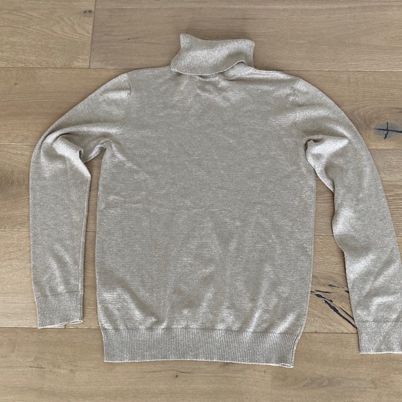 Calvin Klein Women's Gold Metallic Turtleneck Sweater - Picture 5 of 9